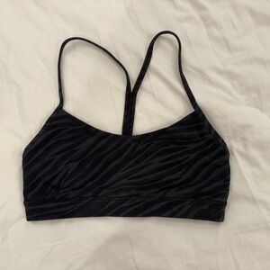 Lululemon flow y nulu bra size 8